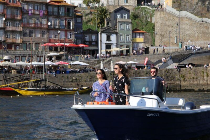 porto-river-douro-cruise-with-a-fisherman