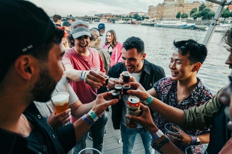 prague-booze-cruise-with-open-bar-and-duplex-entry
