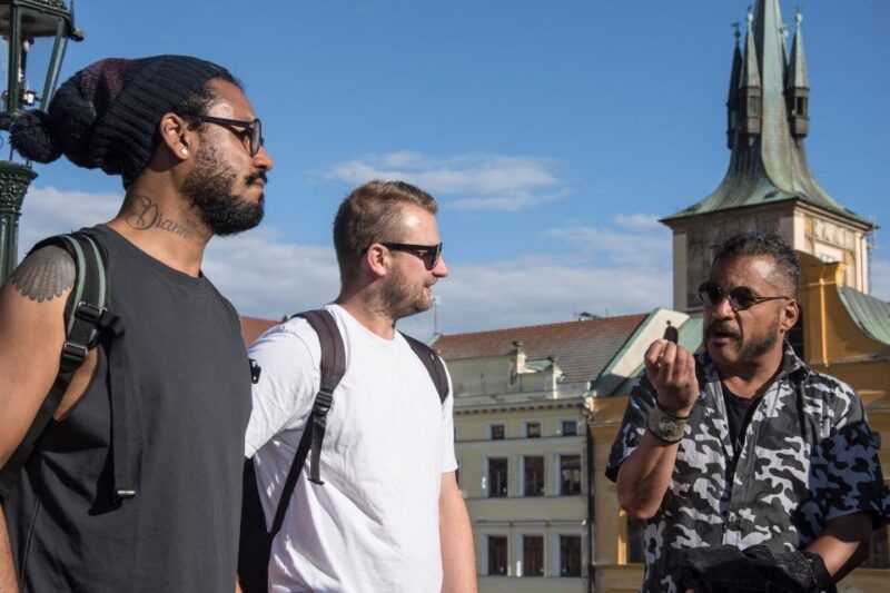 prague-old-town-prague-castle-river-boat-cruise-day-tour