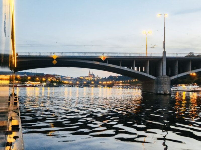 prague-vltava-river-night-cruise-with-buffet