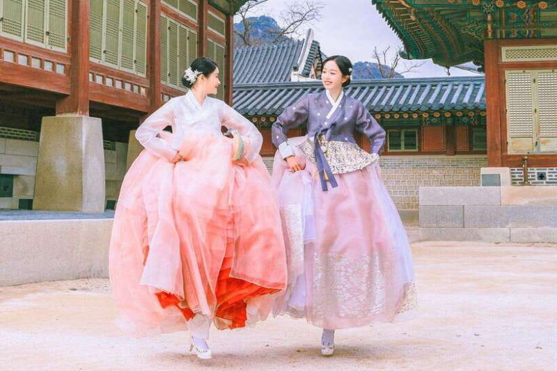 premium-hanbok-experience-at-hanboknam-gyeongbokgung