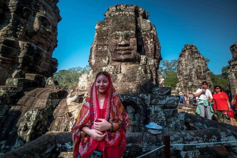 private-angkor-sunrise-guide-breakfast-and-tuktuk-included