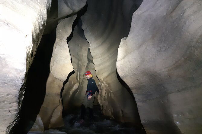 Private Cave Stream & Castle Hill Tour from Christchurch - A Closer Look at the Itinerary: From Boulders to Caves