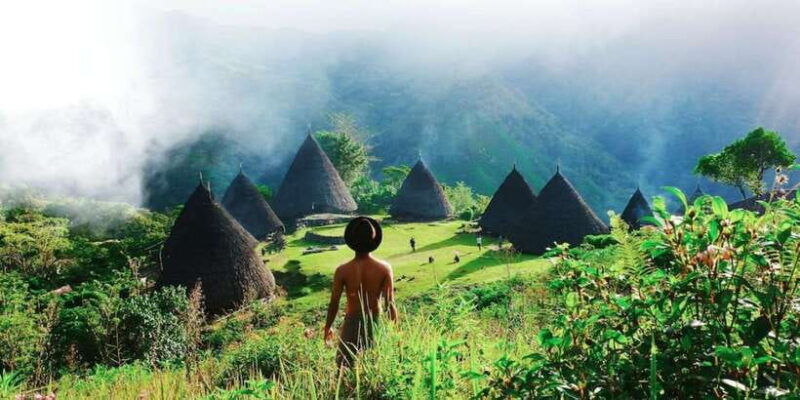 private-heritage-wae-rebo-villiage-tou-2d1n