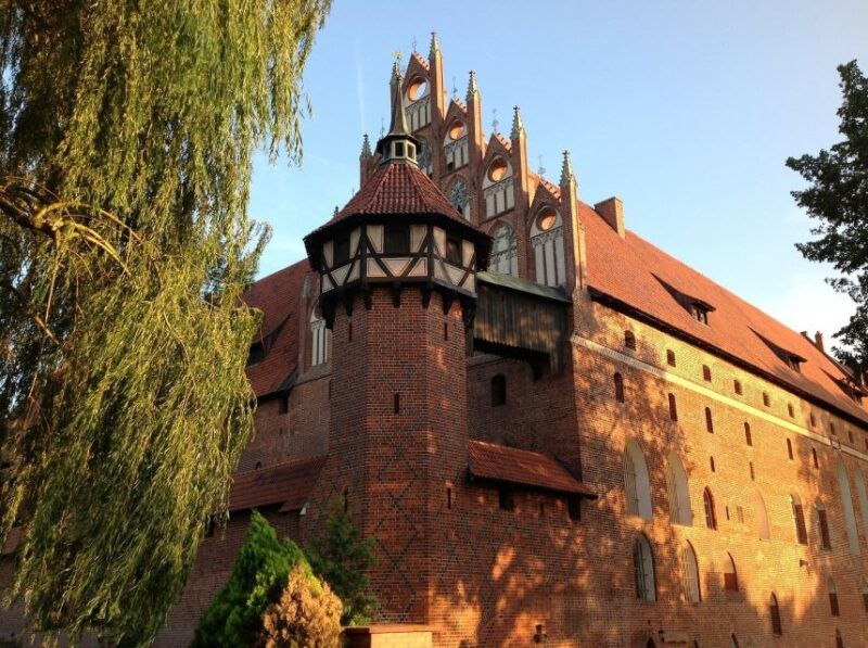 private-transportation-to-the-malbork-castle-from-gdansk