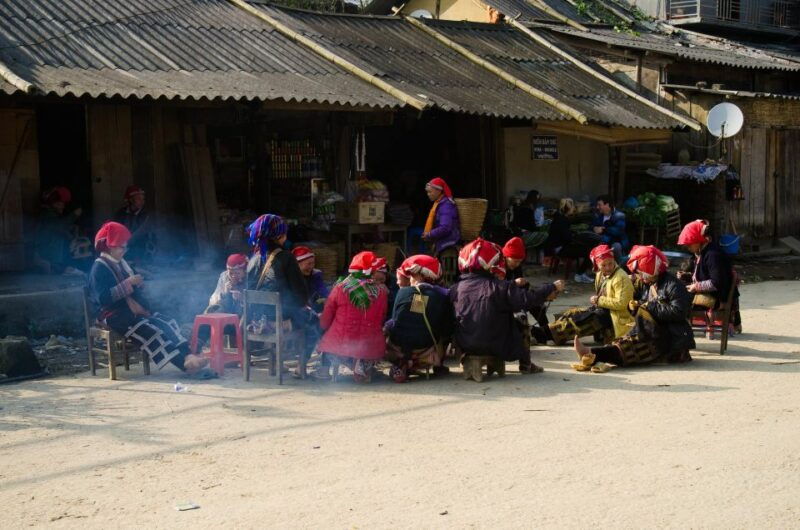 red-dao-village-trek-and-herbal-bath
