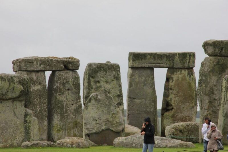 royal-windsor-castle-and-stonehenge-private-tour-with-passes