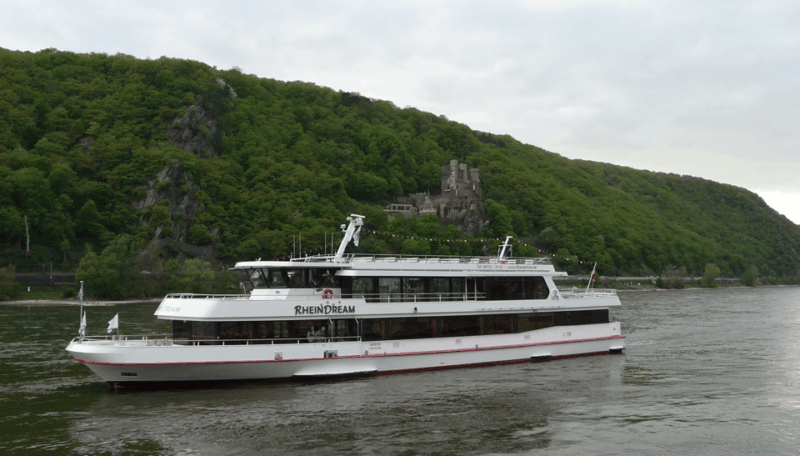 rudesheim-am-rhein-christmas-boat-cruise-on-the-rhine