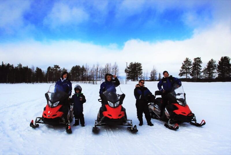 saariselka-snowmobile-safari-on-tundra-with-bbq