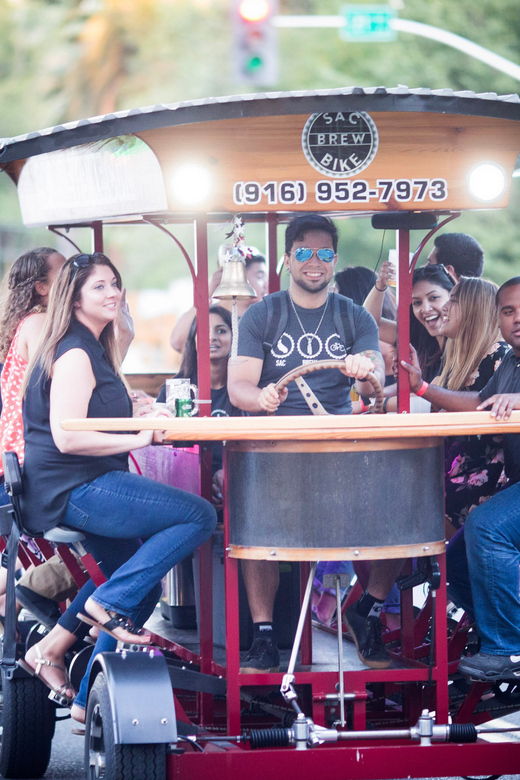 sacramento-pedal-bar-tour-with-2-stops