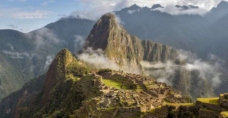 sacred-valley-machu-picchu-by-train-2-day-1-night-tour