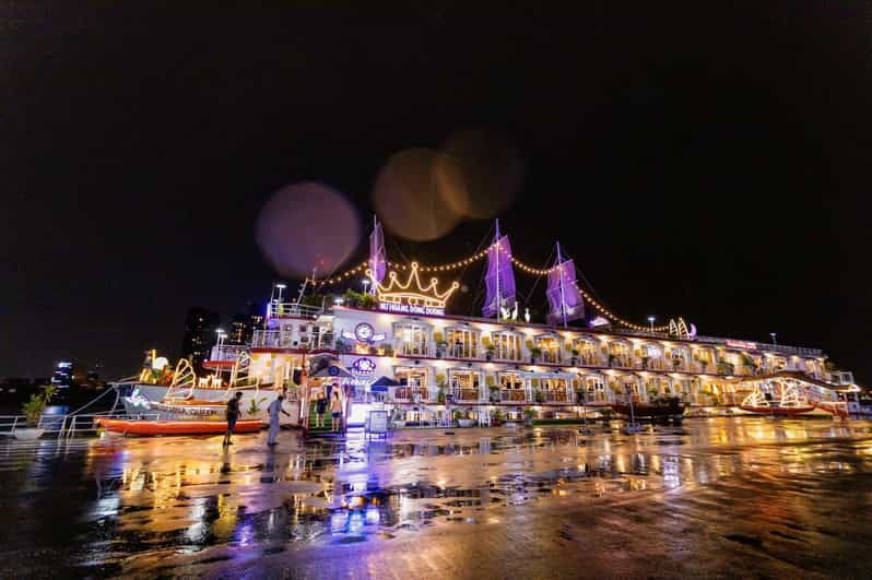 saigon-by-night-on-cruise-with-buffet-dinner