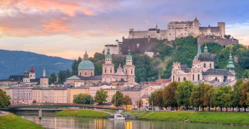 salzburg-christmas-market-magic-with-a-local
