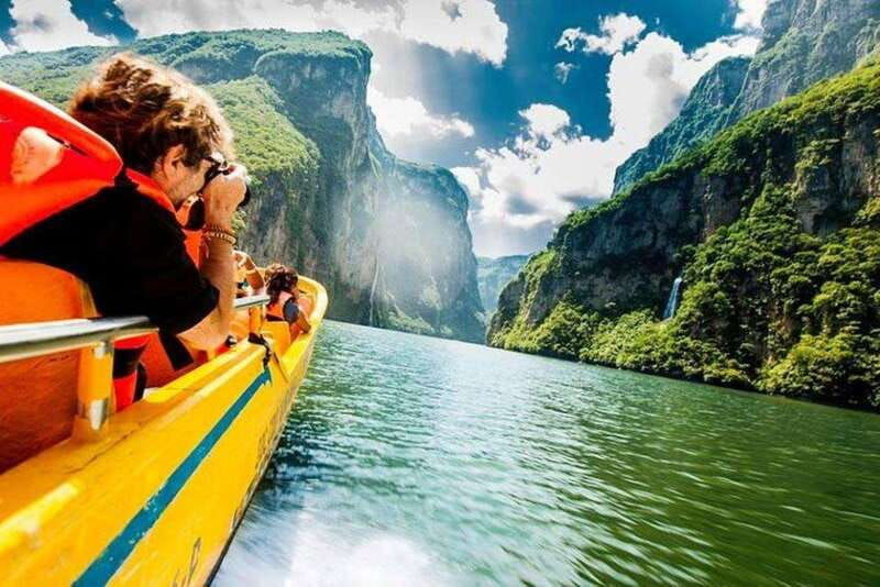 san-cristobal-sumidero-canyon-and-chiapa-de-corzo-tour