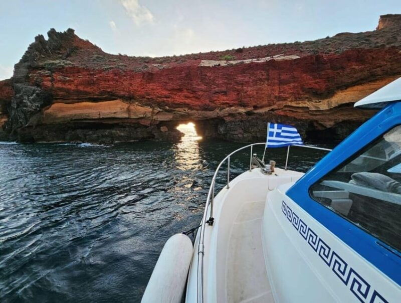 santorini-boat-cruise-to-the-famous-volcano-in-caldera