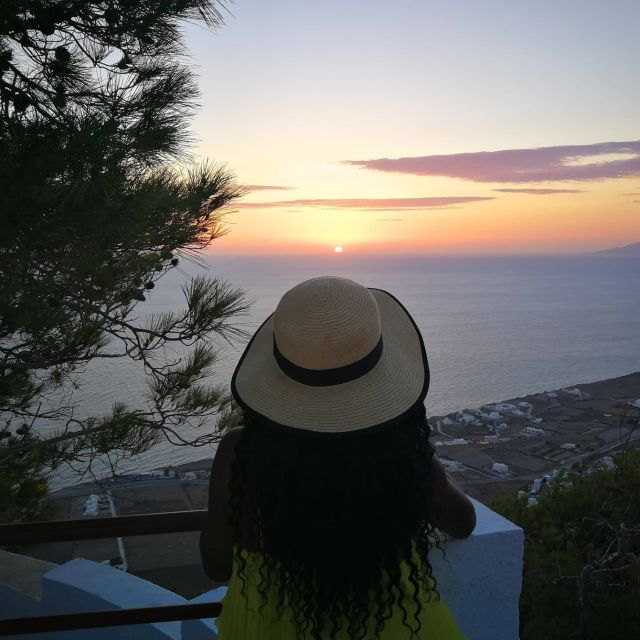 santorini-private-sunrise-tour-with-breakfast-and-oia-visit