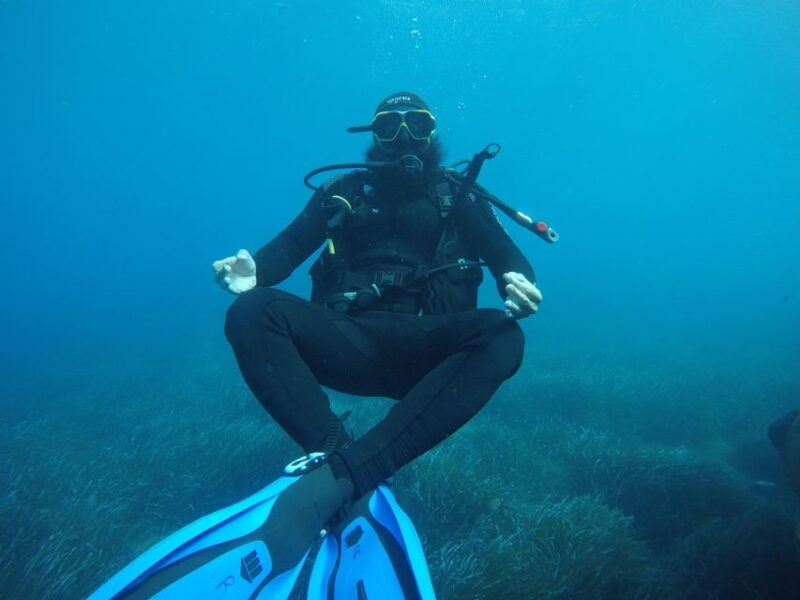 santorini-scuba-diving-experience-in-caldera-for-beginners