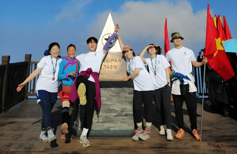 sapa-epic-2-day-trek-to-fansipan-mountain-peak