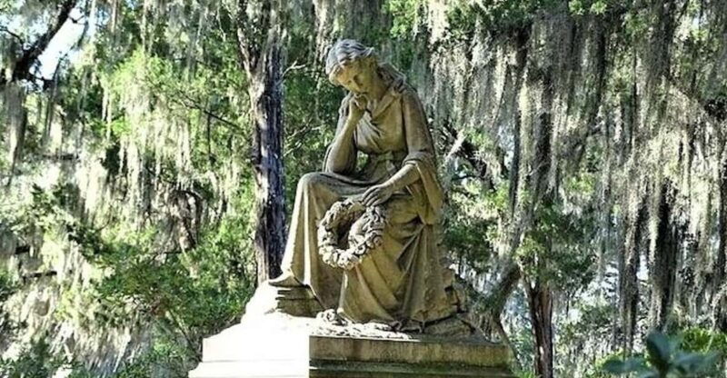 savannah-bonaventure-walking-tour-with-transportation
