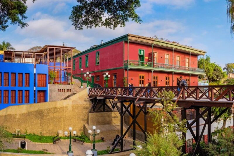 scooter-tour-through-miraflores-and-barranco-lima