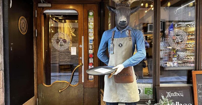 secret-walking-food-tour-stockholm-old-town