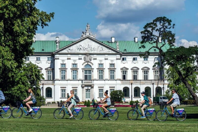 secrets-of-warsaw-4-hour-bike-tour