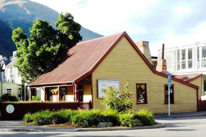Self-Guided Queenstown Scavenger Hunt: Queenstown Take The Leap! - What Is the Queenstown Self-Guided Scavenger Hunt?