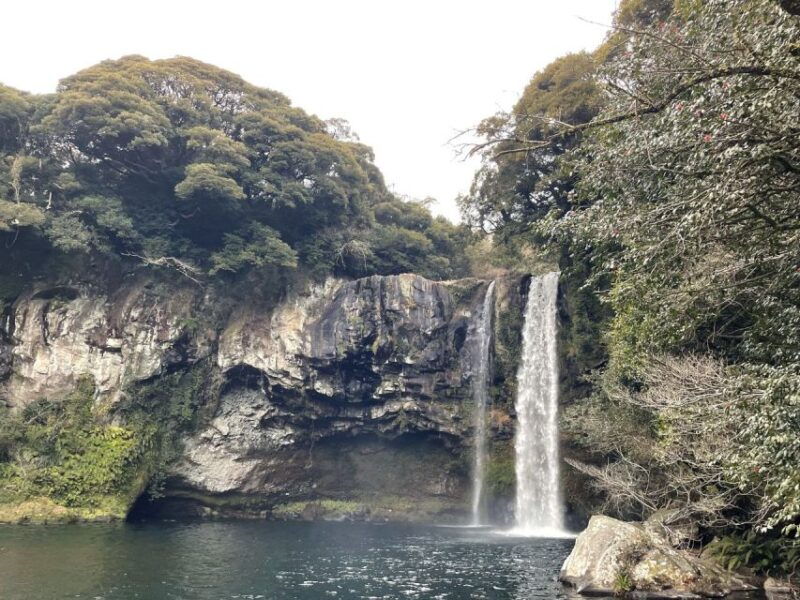 seogwipo-cityin-jeju-island-walking-tours-with-sunset