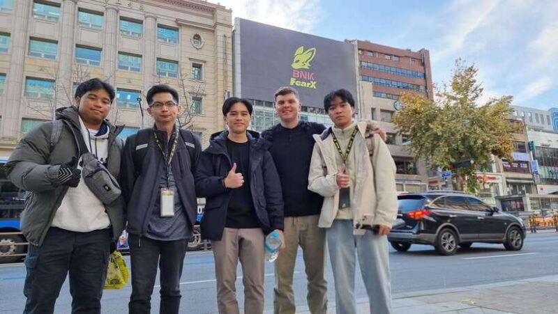 seoul-esports-club-house-tour-meal-provided