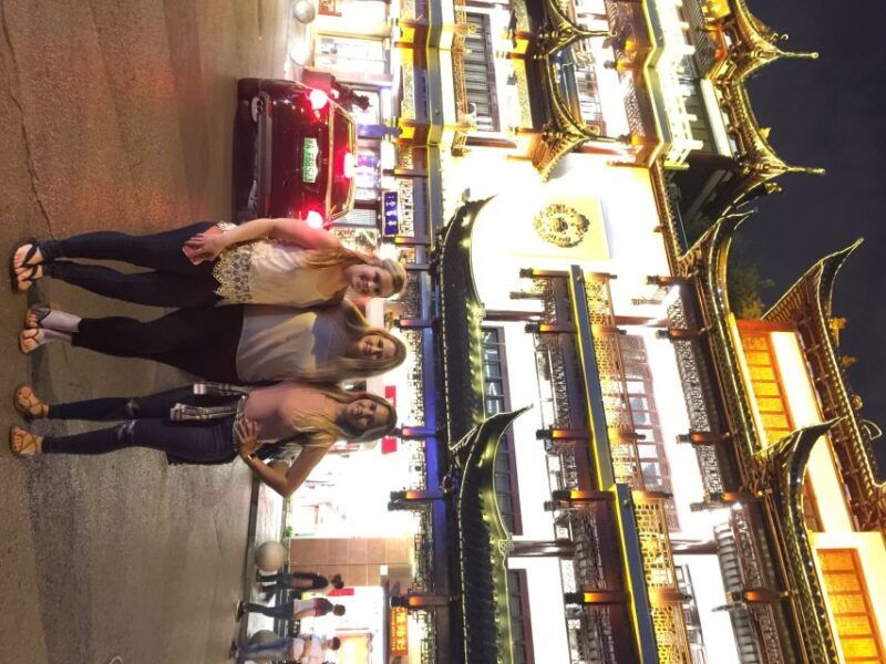 shanghai-charming-night-small-group-bike-tour