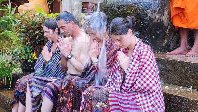 siem-reap-cambodian-buddhist-water-blessing-and-local-market-4