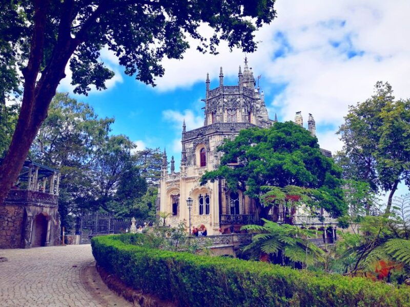 sintra-immersive-guided-walking-tour-w-quinta-da-regaleira