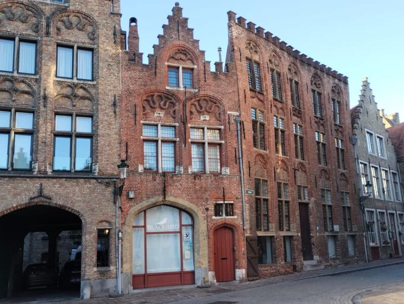 small-group-walking-tour-in-bruges-city-and-beyond