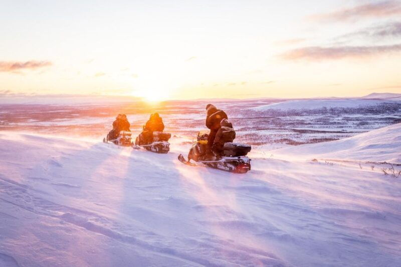 snowmobile-safari-to-lapland-viewpoint-all-inclusive