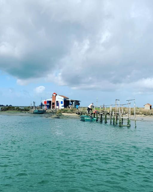 solar-boat-tour-along-the-salgado-da-ria-de-aveiro
