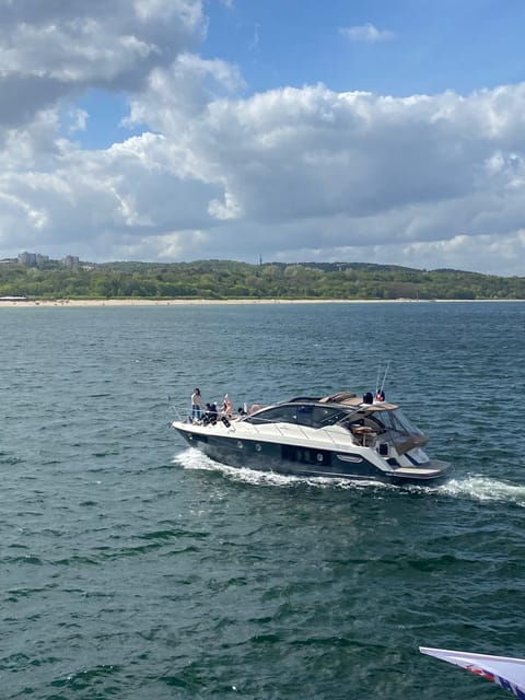 sopot-gdansk-private-cruise-on-a-luxury-motor-yacht