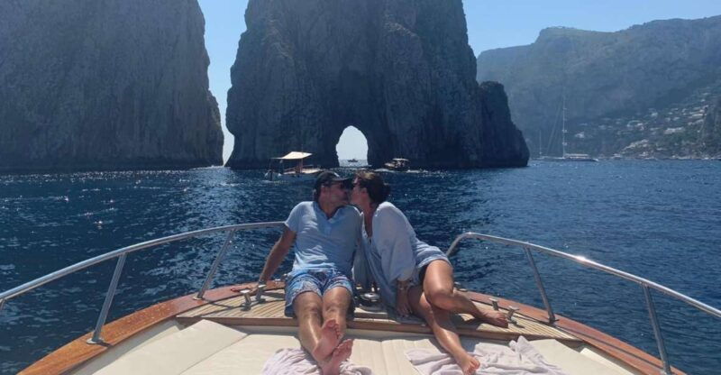 sorrento-private-boat-tour-of-capri-ischia-and-procida