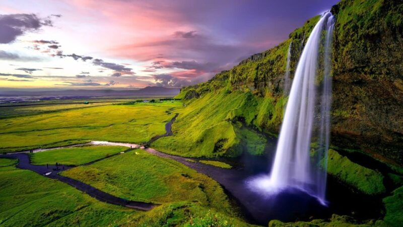 south-coast-of-iceland-black-beach-gla%d1%81ier-waterfalls