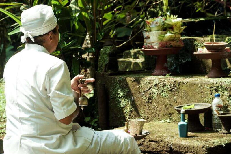spiritual-bali-for-late-risers-purification-waterfall