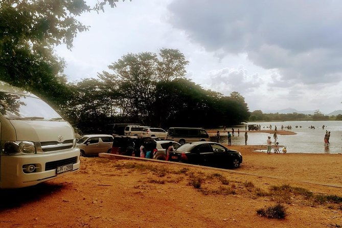 Sri Lanka Car Rental with Driver per Day | Car Van or MiniBus Rental with Driver - Introduction
