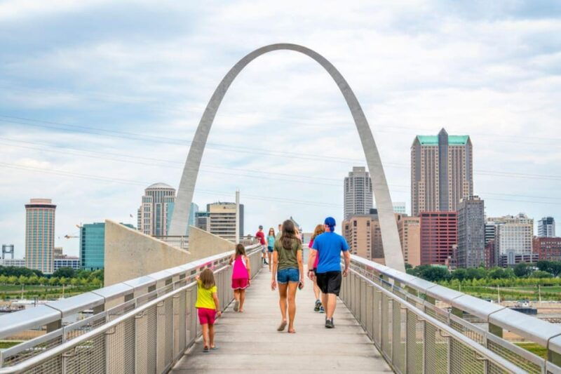 st-louis-arch-walking-tour-and-entrance-ticket-2