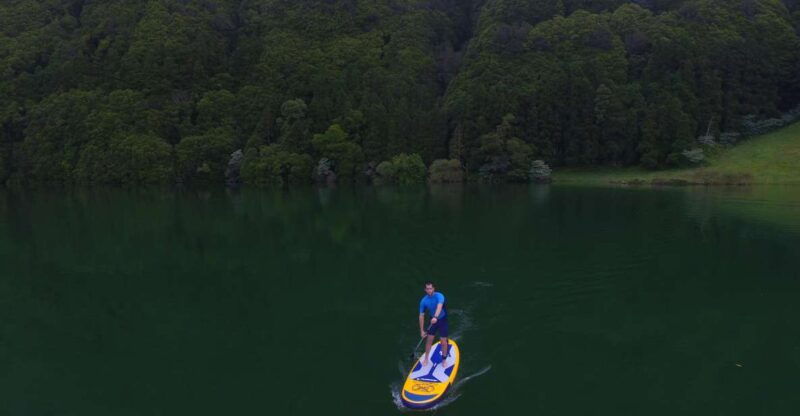 stand-up-paddle-experience-in-sete-cidades