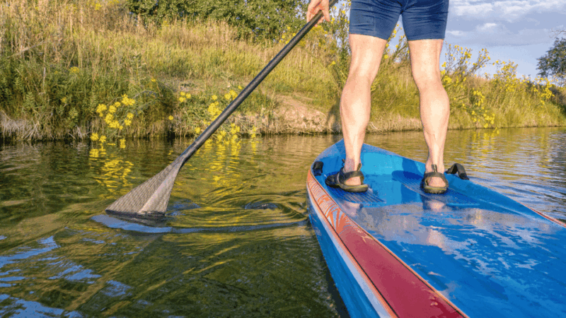stand-up-paddle-tour-on-the-river-vez-with-guide
