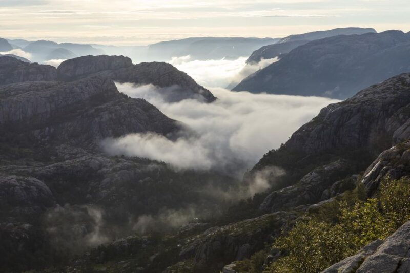 stavanger-preikestolen-sunrise-hike-with-breakfast-buffet