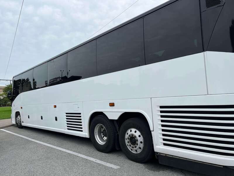 step-on-guide-services-by-tour-guide-micko-from-niagara