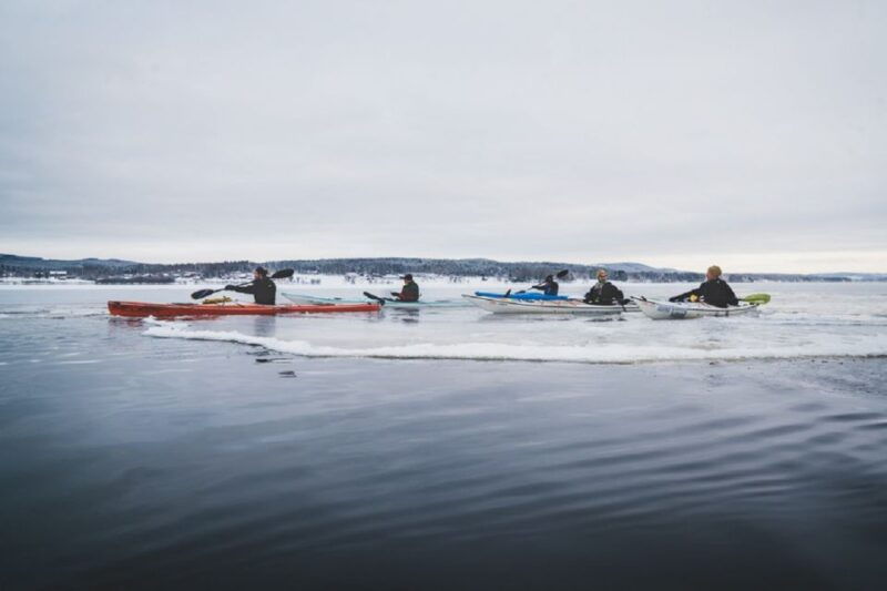 stockholm-winter-archipelago-kayak-tour-with-warm-lunch