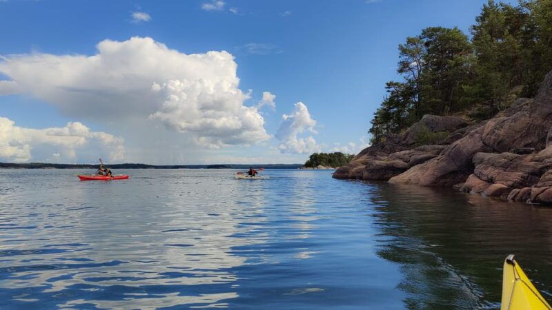 summer-evening-in-a-sea-kayak-turku-archipelago