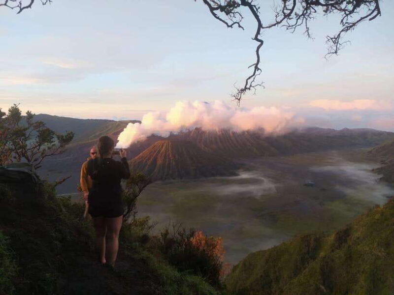 surabaya-malang-2d1n-bromo-ijen-or-2d1n-tumpak-sewu-bromo