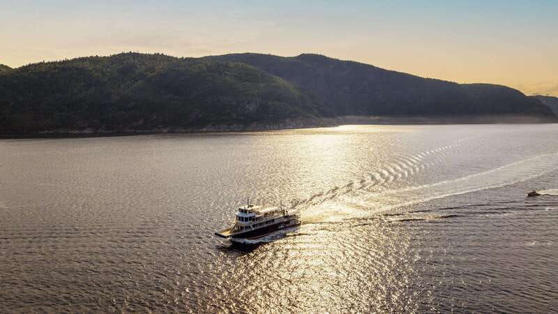 tadoussac-charlevoix-whales-fjord-morning-or-twilight