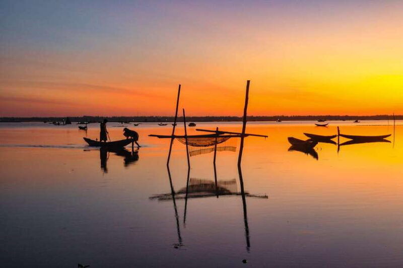 tam-giang-lagoon-private-tour-from-hue-sunset-fishing